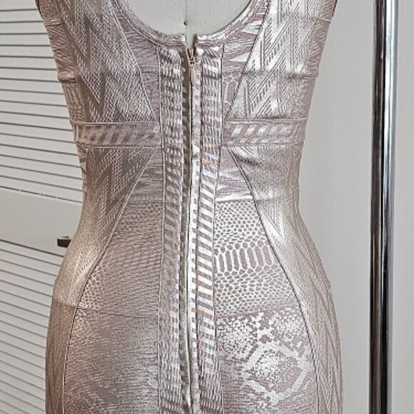 Herve Leger by Max Azria Pink Metallic Bandage Cocktail Dress in size XS - Picture 4 of 4